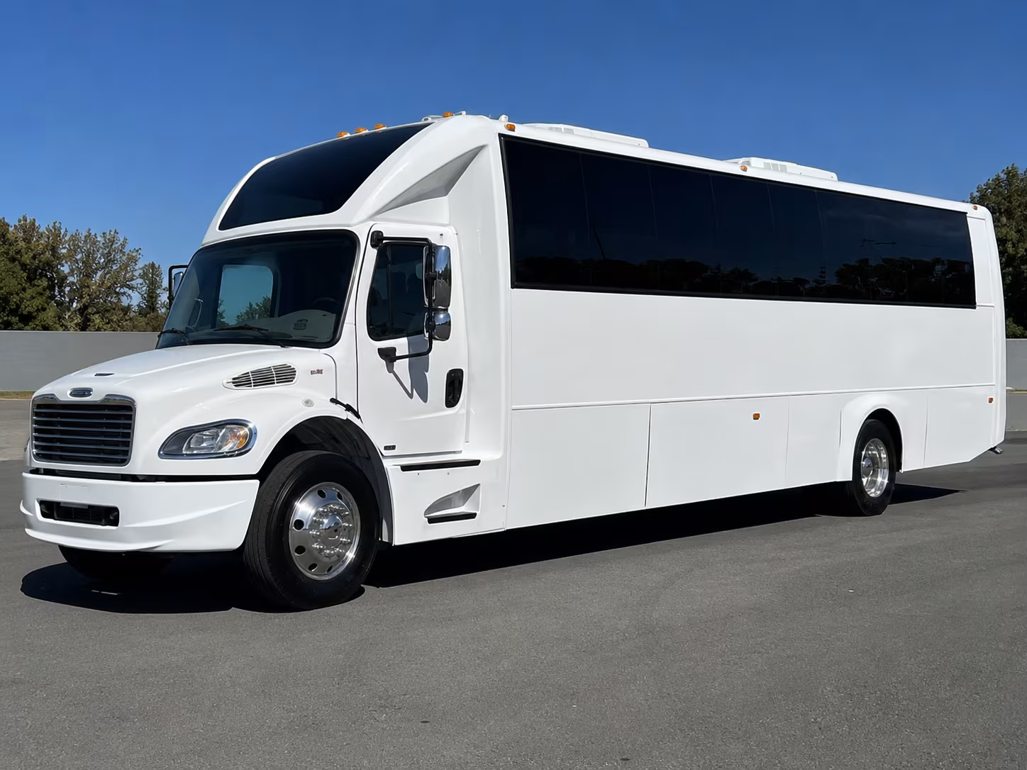 okc prom party buses with the amenities your group wants