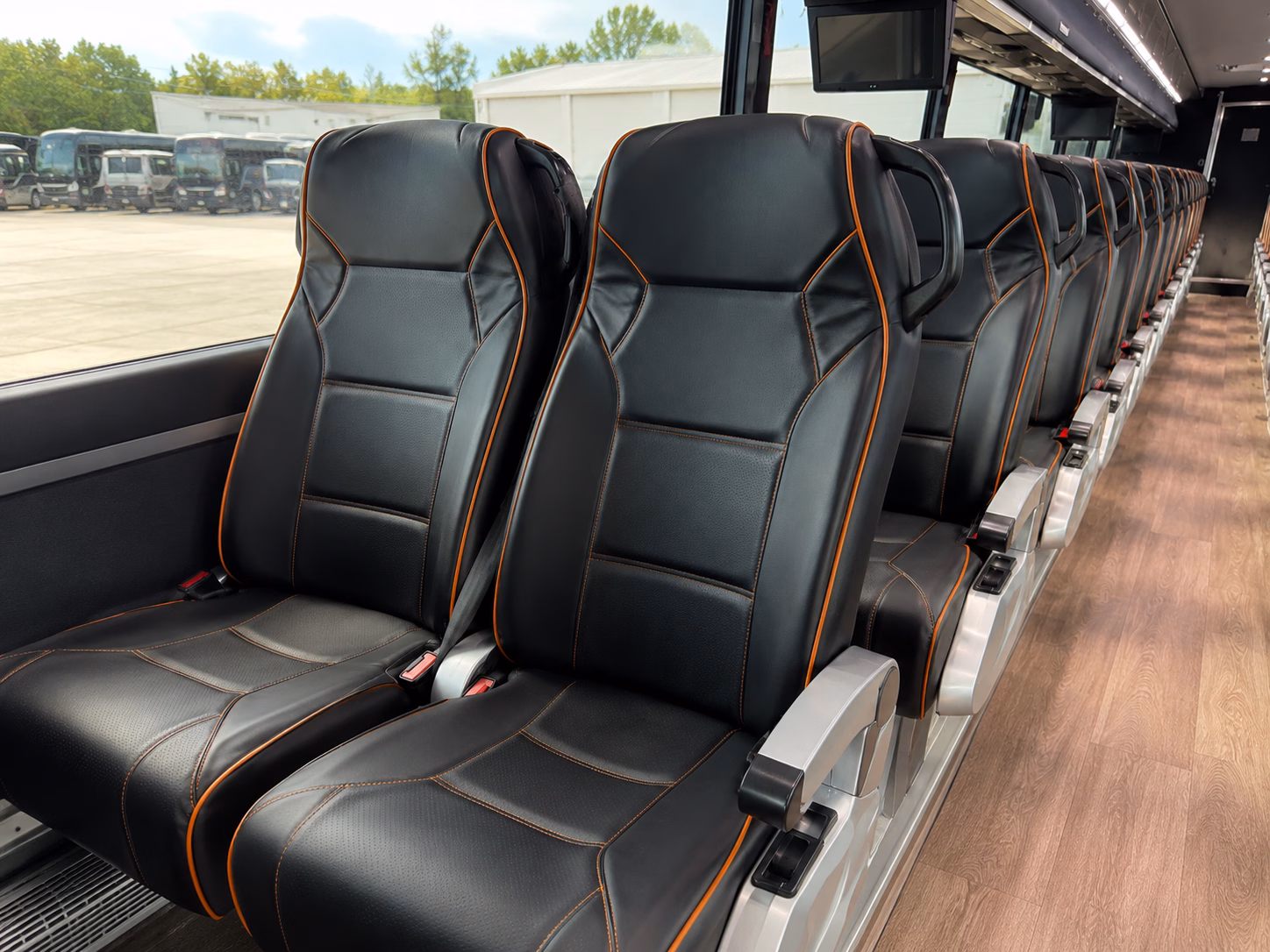 round trip wedding shuttles that keep every guest on schedule in okc
